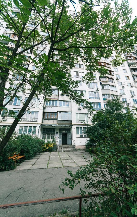 Apartments On Henerala Zhmachenka Kiev Habitación foto